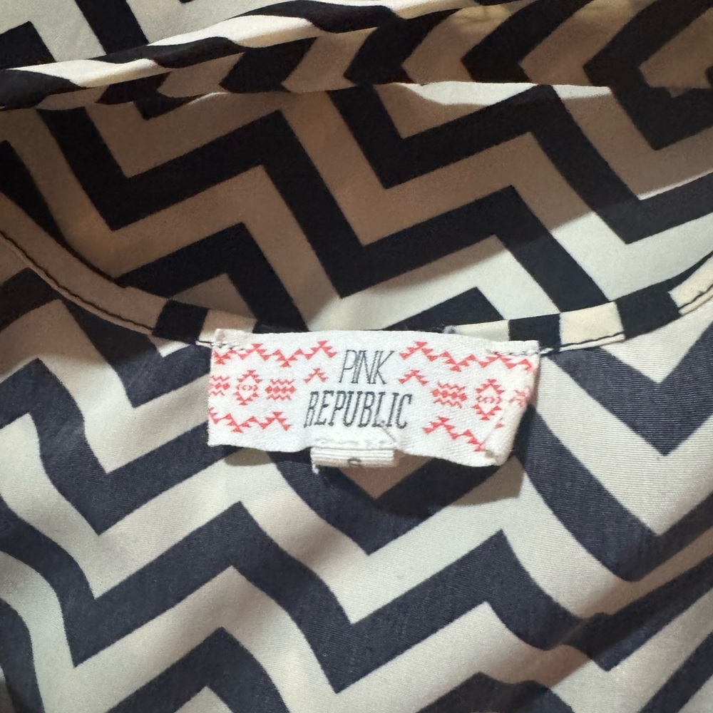Pink Republic Black and Cream Zigzag Blouse